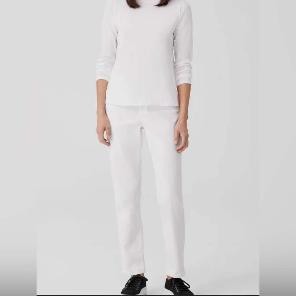 EILEEN FISHER Sz M White Jeans Mid-Rise Classic Leg Made in Portugal